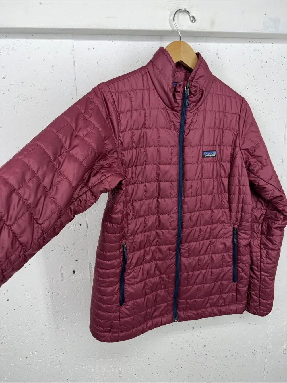 Patagonia Women's Large Maroon Nano Puff Jacket